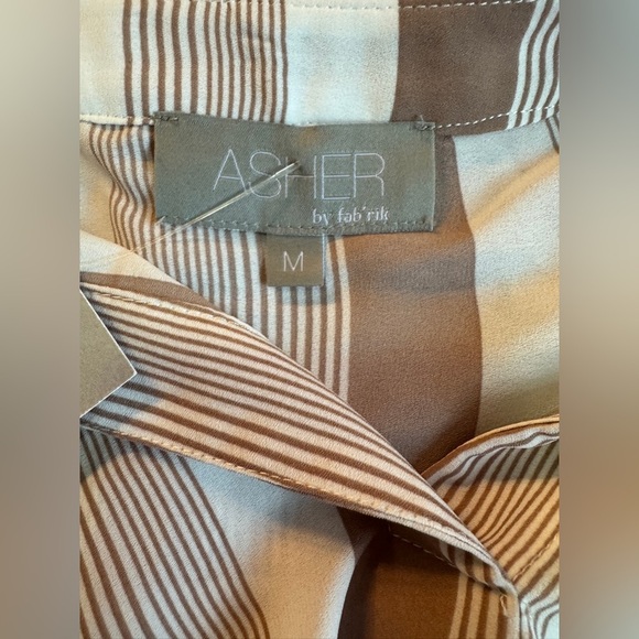 fab'rik Tan Sleeveless Wrap Blouse- NWT-Size M - Picture 11 of 13